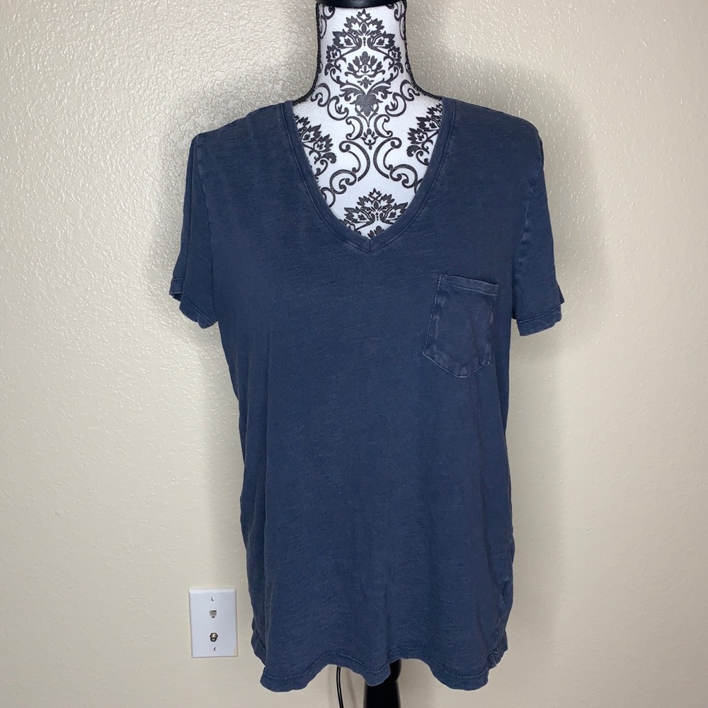 🌾 3/$10 Universal Threads Basic V-Neck Pocket Tee